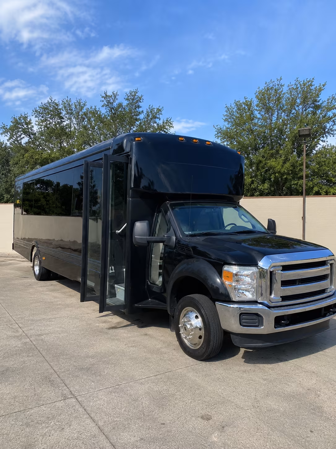 east honolulu 20 passenger party bus