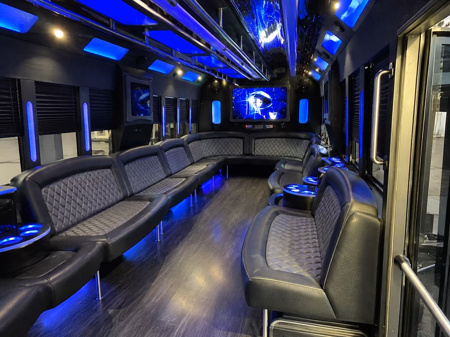 east honolulu 28 passenger party bus interior