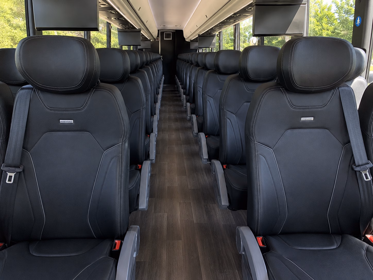 shuttle your guests between waikiki hotels and your east honolulu venue