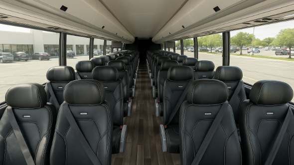 hilo 28 passenger minibus