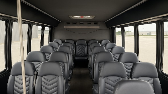 kapolei 28 passenger minibus
