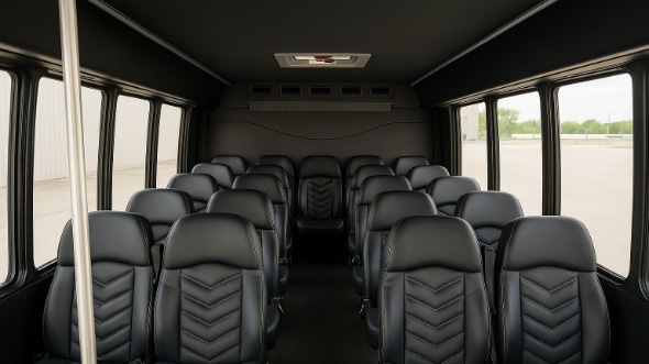 mililani town 28 passenger minibus